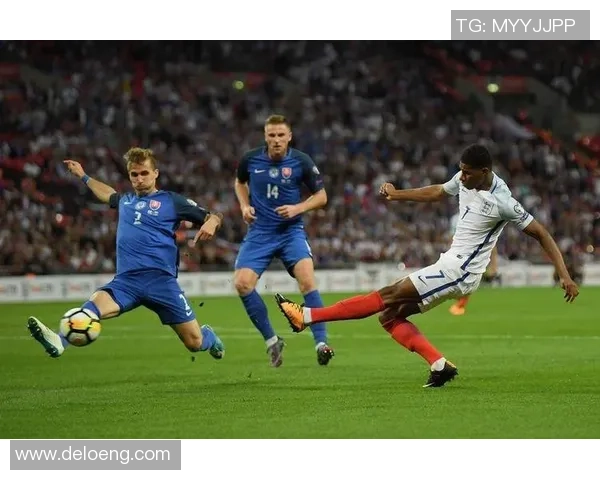 巴拿马与北爱尔兰的激烈对抗赛况分析与精彩瞬间回顾